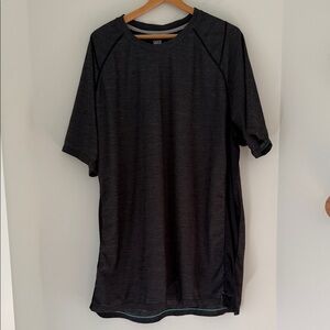 Saxx Men's Charcoal Short Sleeve Drop Temp Technology Hot Shot Tech Tee